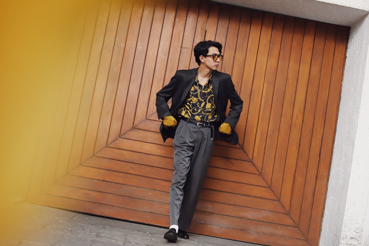 Color blocking technique in men's fashion